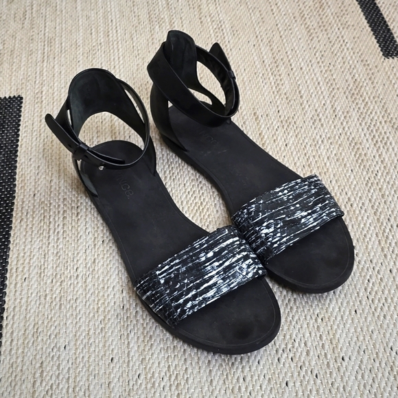 Vince Striped Snake Ankle-wrap Sandals - Picture 3 of 11